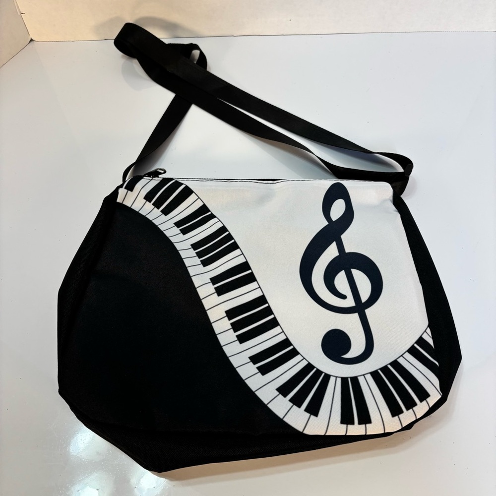 Black and White Music Note Shoulder Bag - Picture 7 of 8